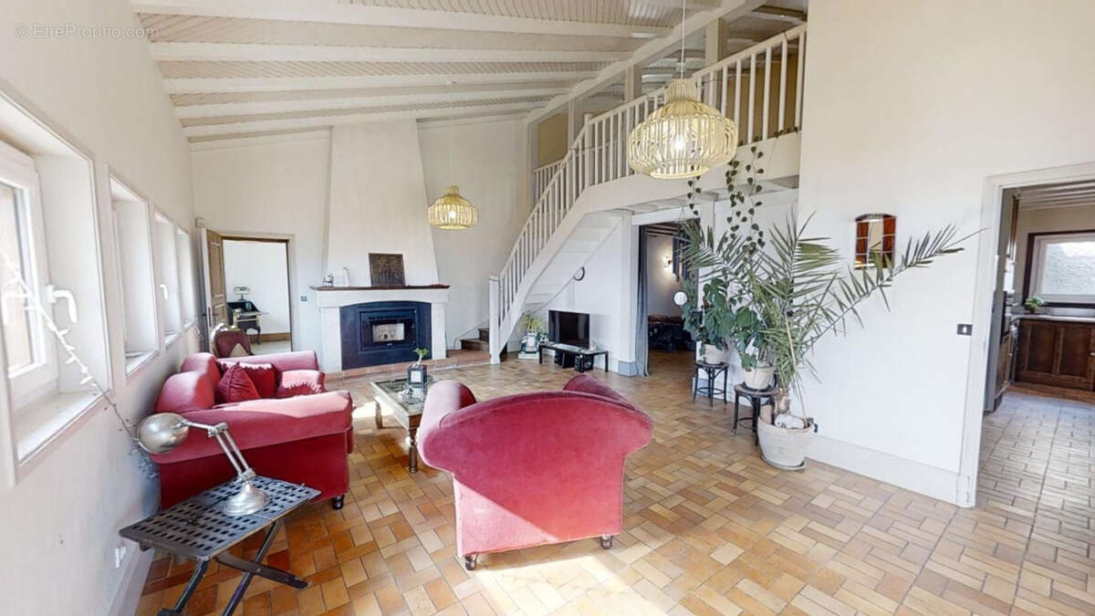 Maison à AGNAT