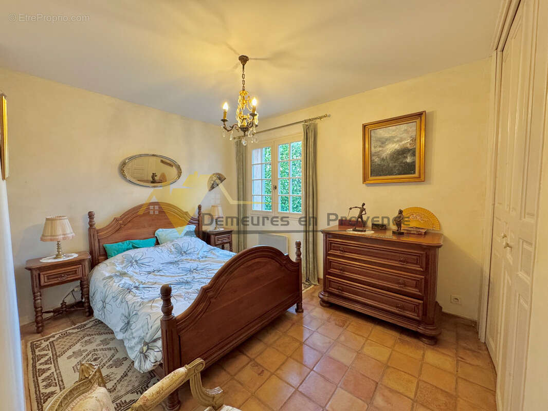Maison à VAISON-LA-ROMAINE