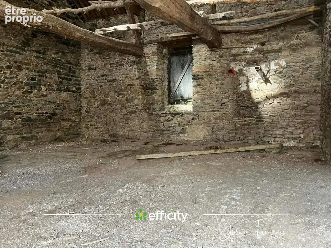 Maison à MESSAC