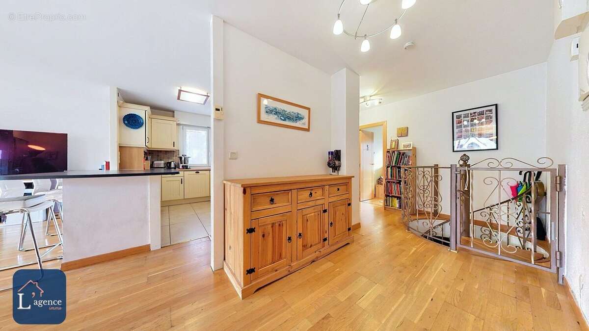 Appartement à DIVONNE-LES-BAINS