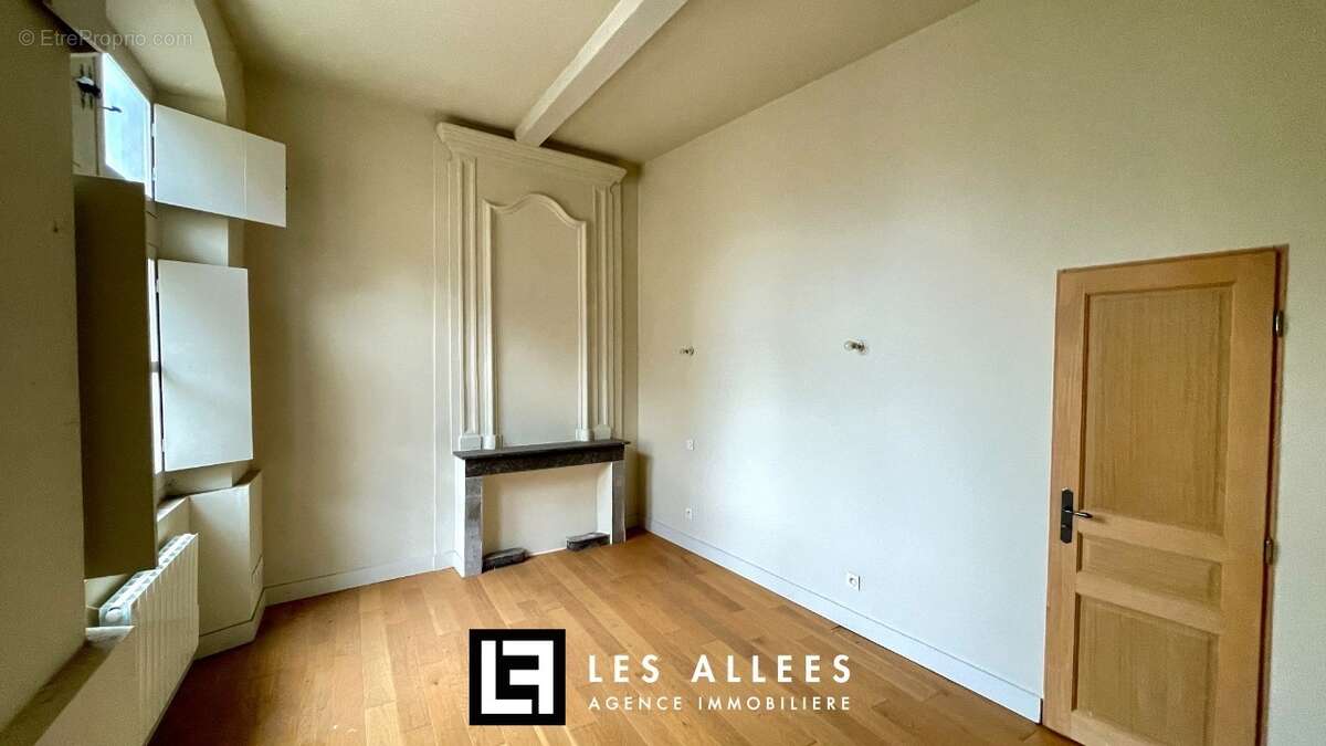 Appartement à VALREAS
