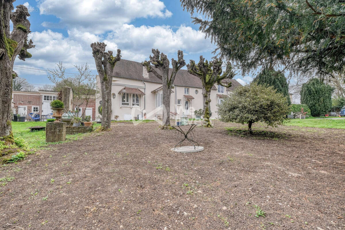 Maison à VILLIERS-SUR-MORIN