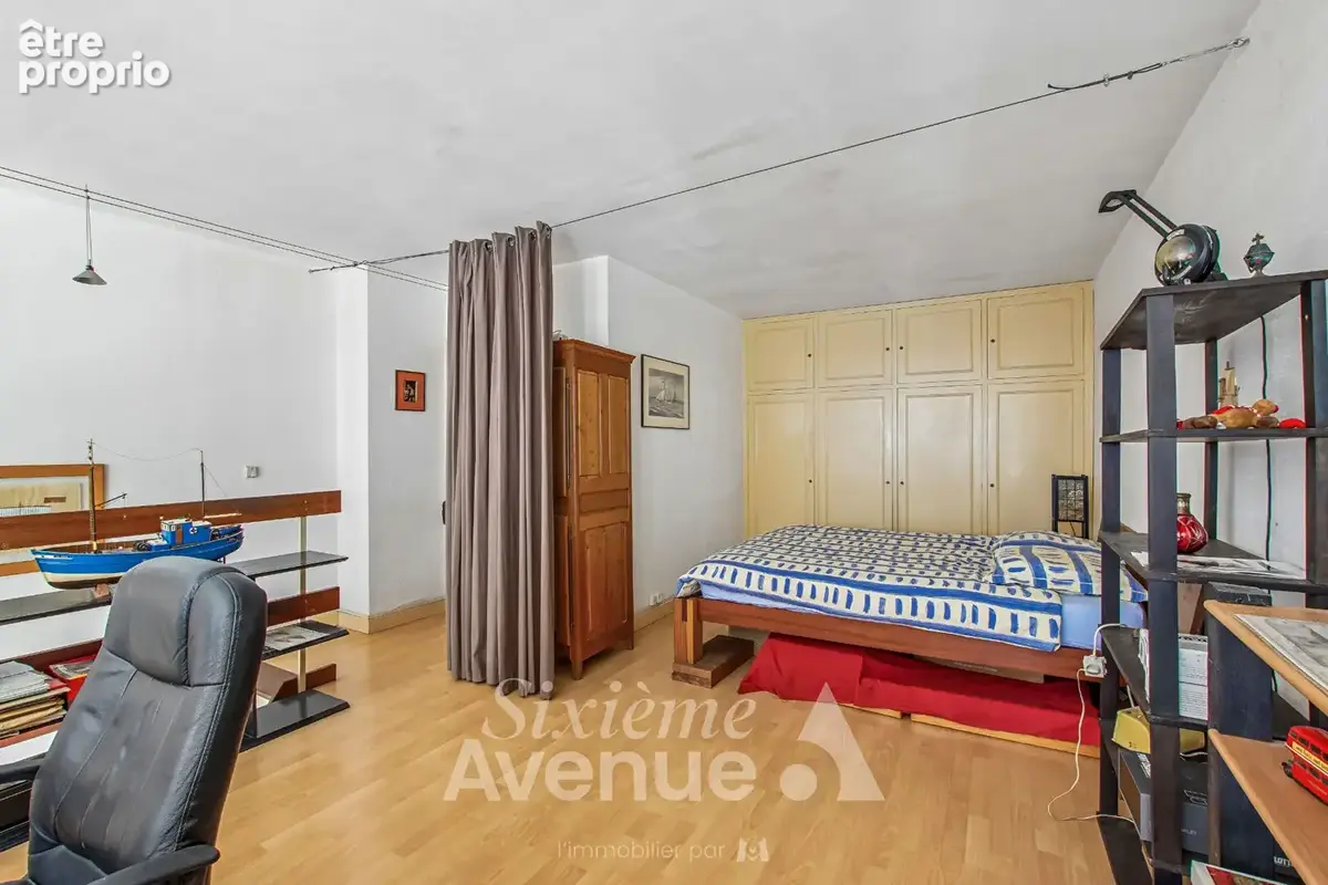 Duplex - Paris 12 - Cave - Parking - Ascenseur - Balcon - 62.44 m² LC - photo 7