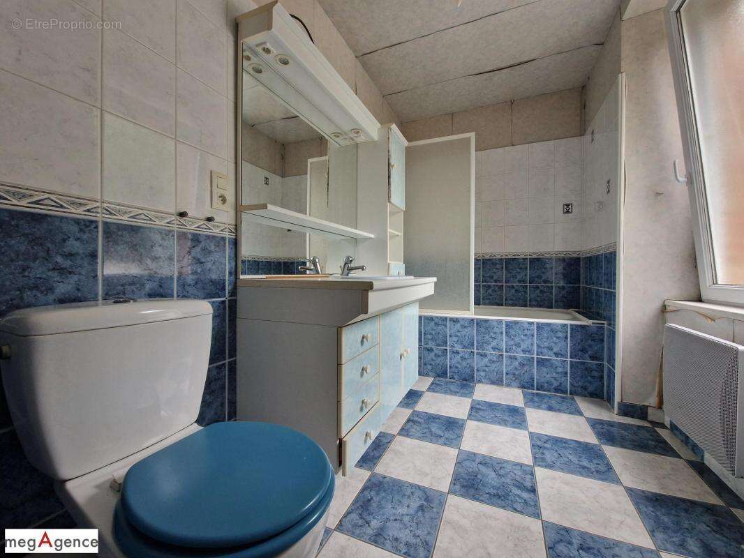 Maison en pierres proche de la mer rénovée en 1999 - photo 9