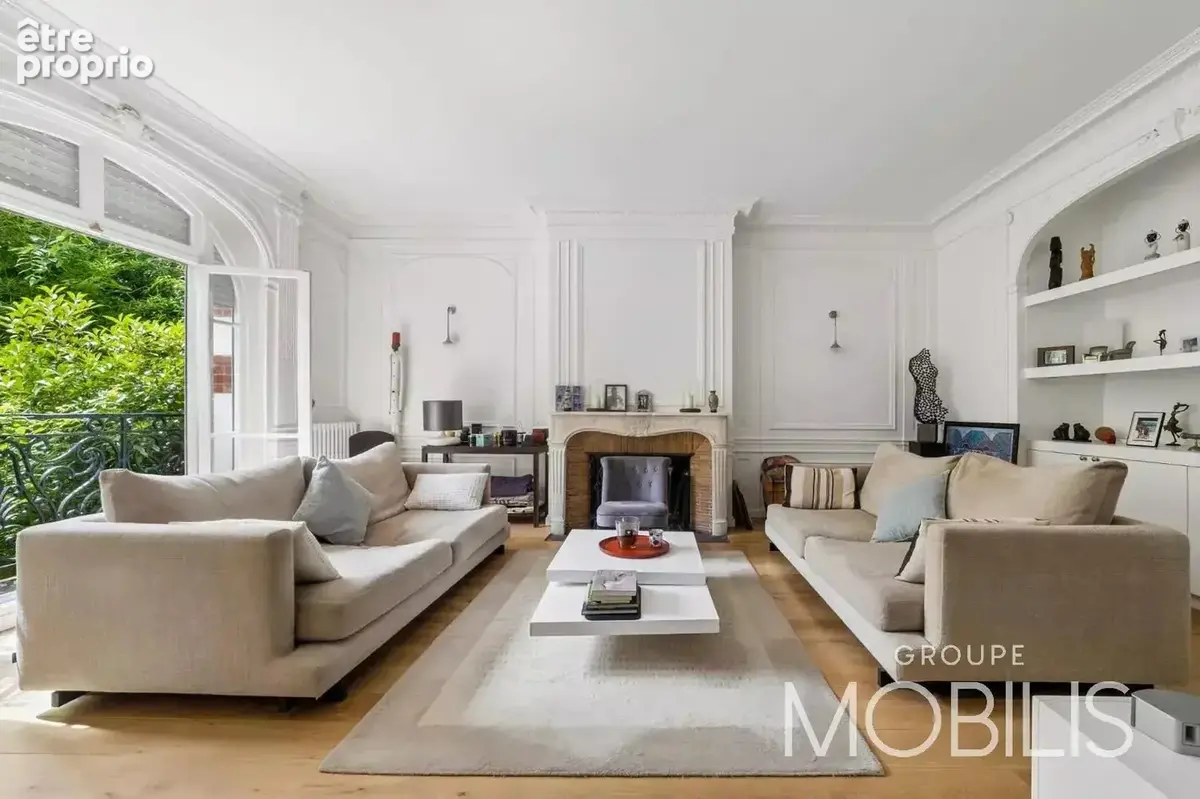 NEUILLY-SUR-SEINE - DUPLEX- 236m2-8 Pièces-5 Chambres- Jardin -3 Terrasses- Balcon - photo 2