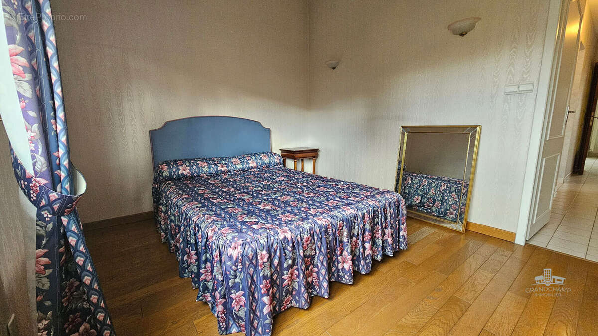 Maison à LA CHAPELLE-SUR-ERDRE