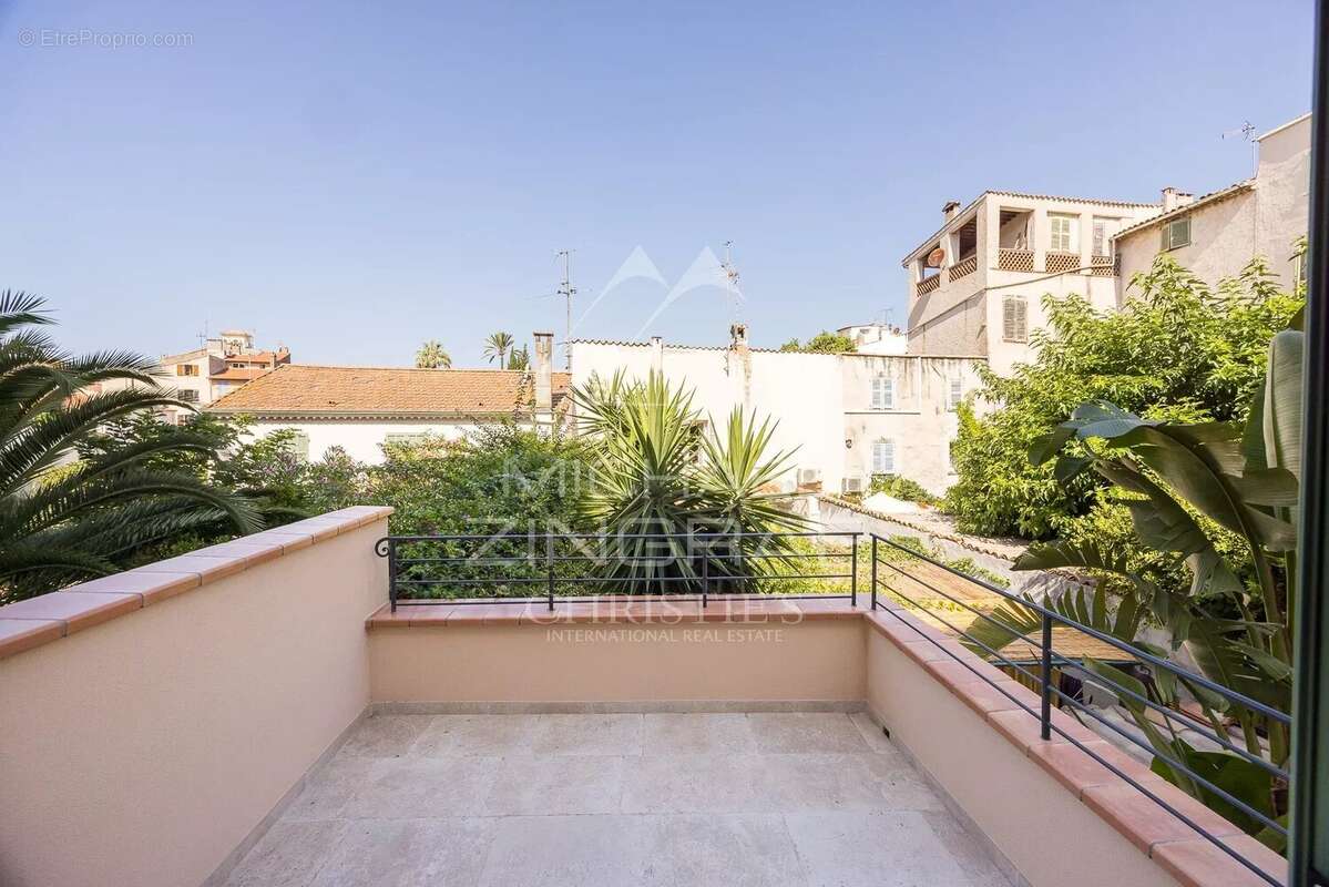 Duplex de charme au cœur du Vieil Antibes - photo 8