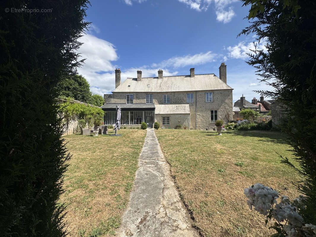 Maison à VALOGNES