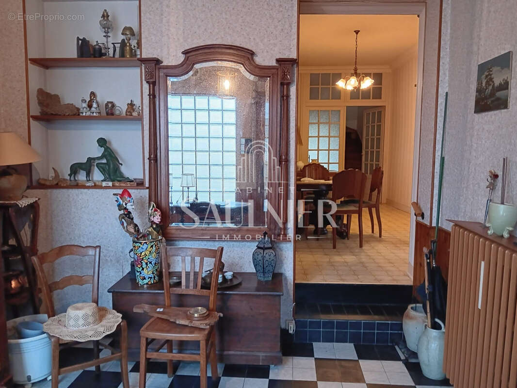 Maison à THESEE