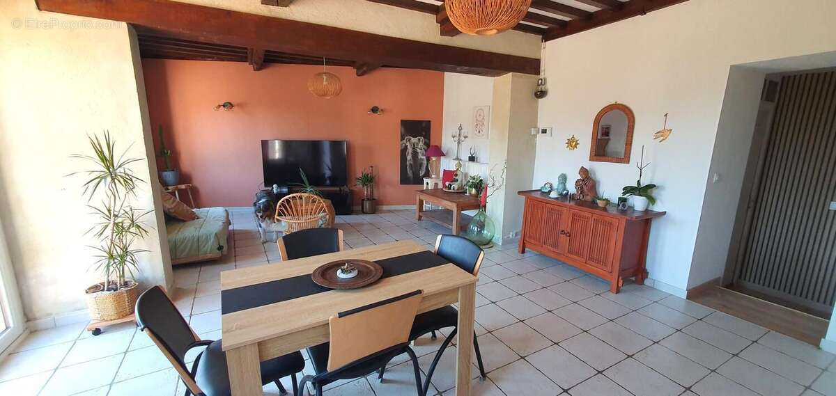 Maison 145 m² à Monceaux-En-Bessin  - photo 3
