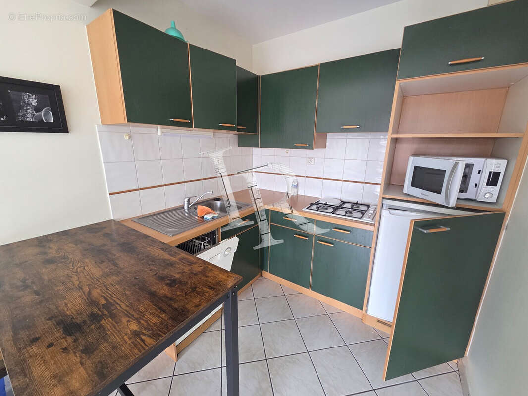 Cuisine équipée - Appartement à LE PUY-EN-VELAY