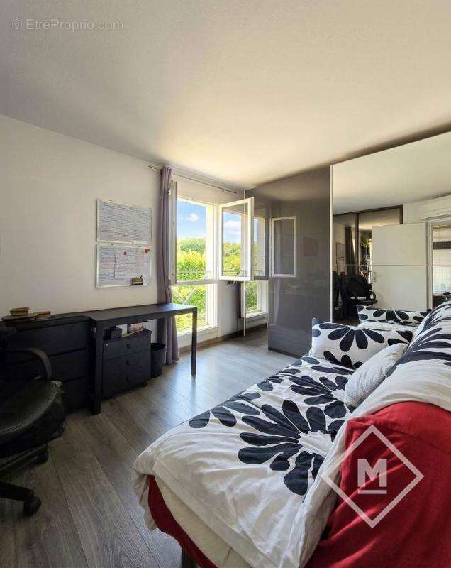Appartement à MARSEILLE-9E
