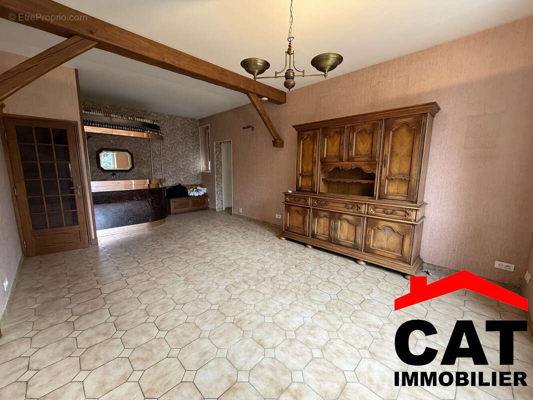 Maison à VERNOU-LA-CELLE-SUR-SEINE