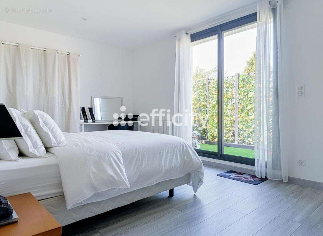 Maison 182 m² à Ballan-Mire  - photo 4