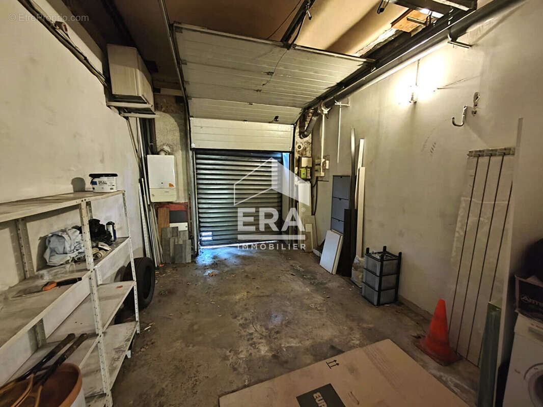 Appartement à MARSEILLE-1E