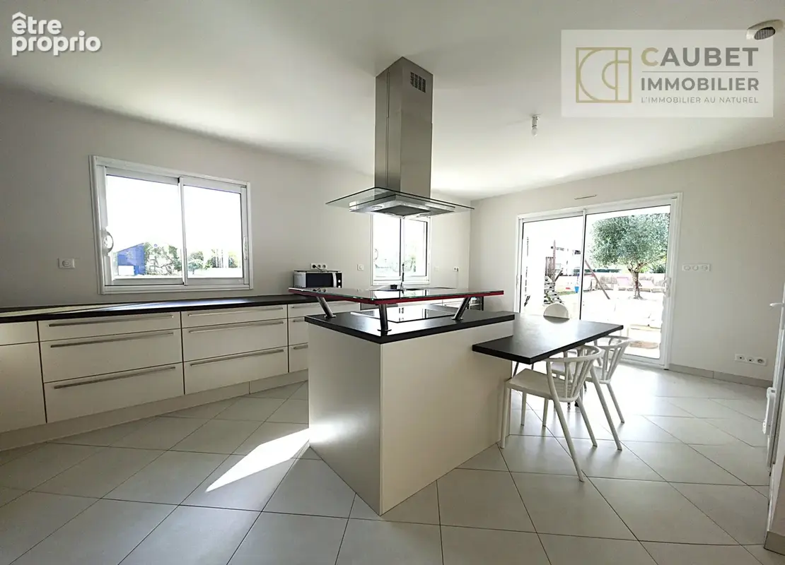 SOUES – Maison 5 pièces de plain-pied de 147m² avec piscine et sous-sol – DPE A - photo 5
