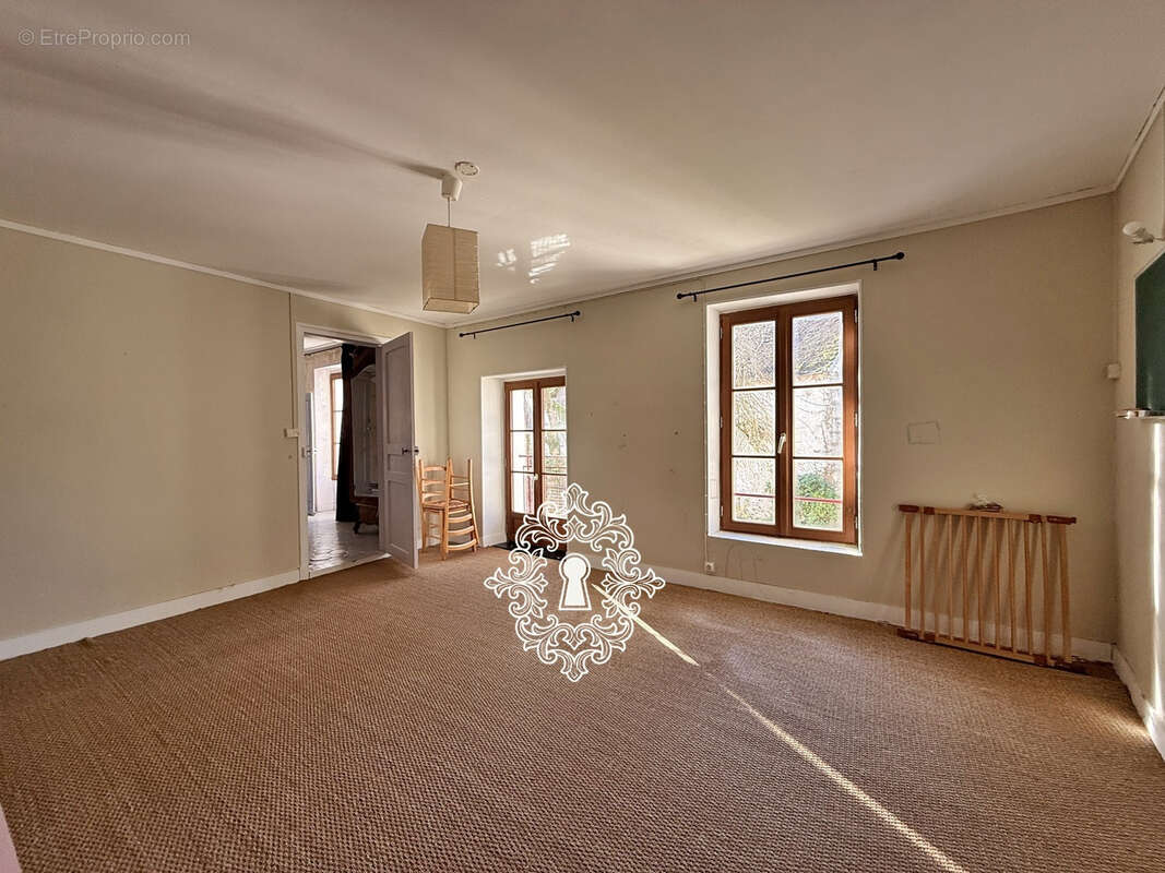 Maison à DONNEMARIE-DONTILLY