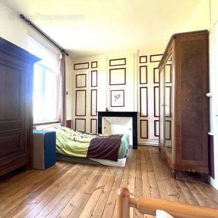 1 n°8 - Maison à HORNOY-LE-BOURG