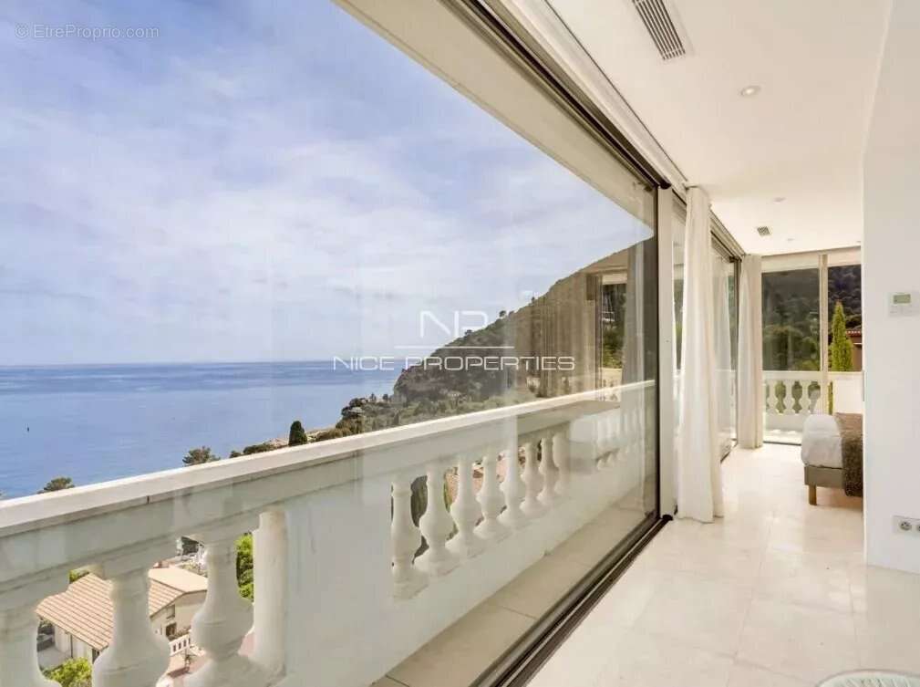 Eze, superbe villa avec vue panoramique Mer - photo 8
