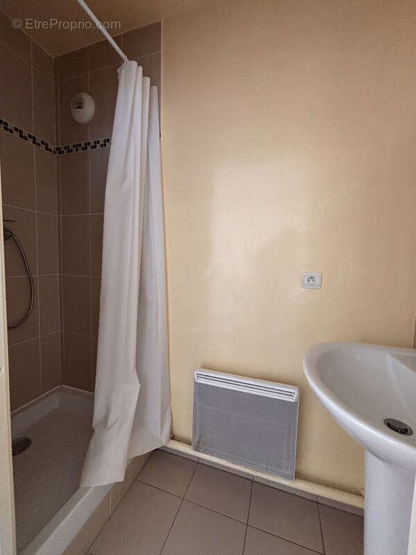 Appartement à EZANVILLE