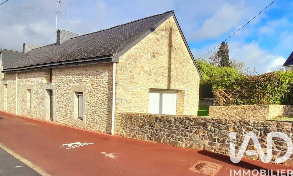 Photo 1 - Maison à LANDEVANT