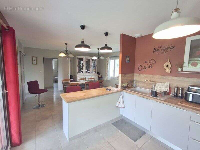 Maison à SAINT-AMBROIX