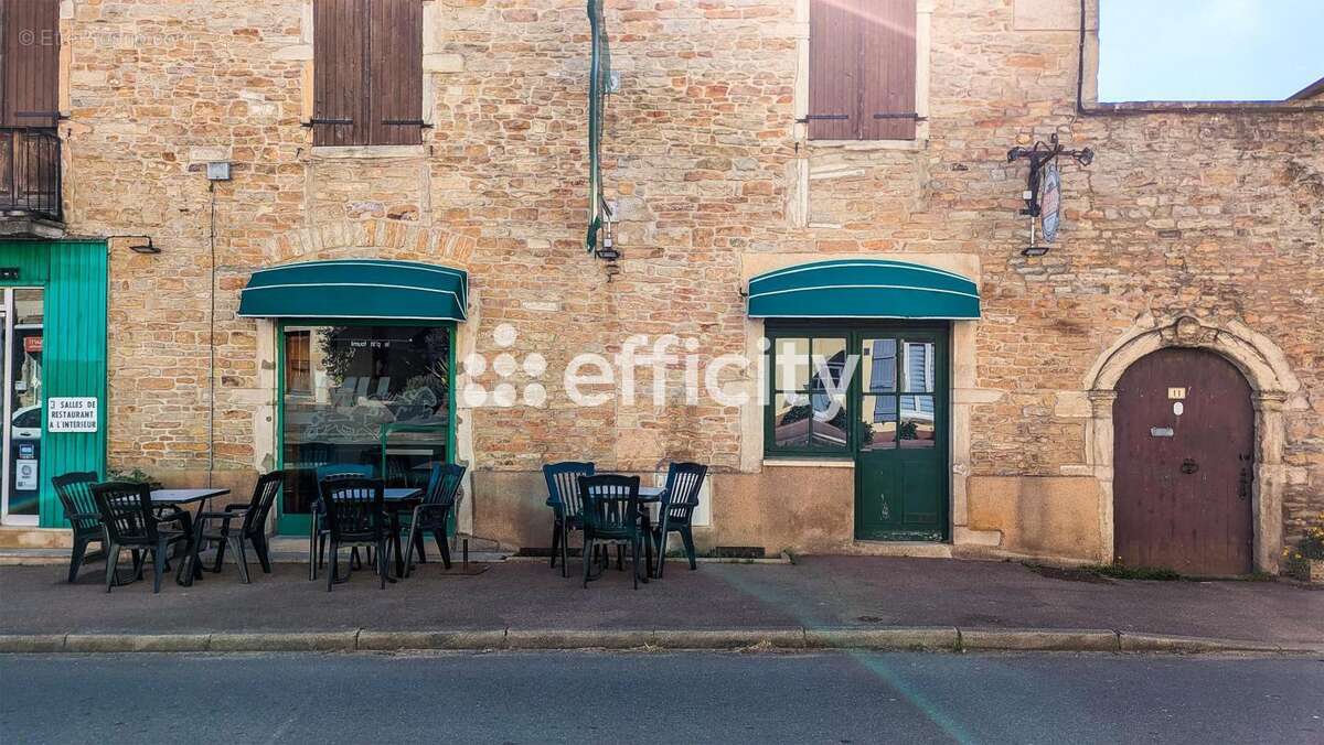 Appartement à LA ROCHE-VINEUSE