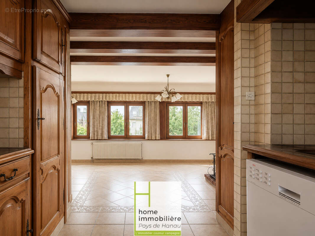 Maison de caractère des années 30 dans quartier résidentiel - photo 6