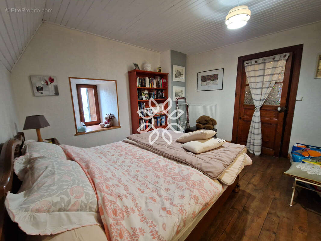 Maison à MURAT