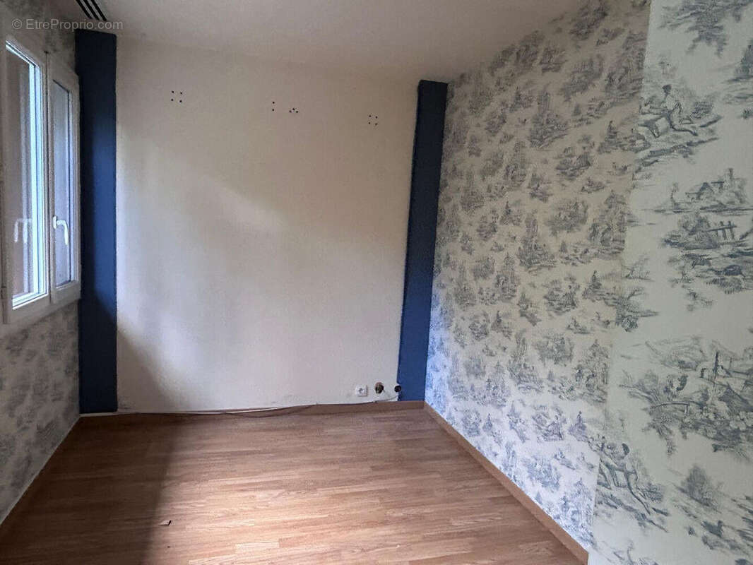 Maison à VARENNES-JARCY