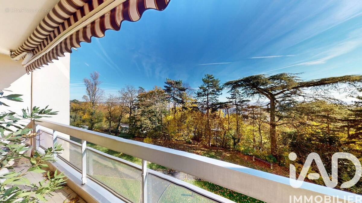 Photo 1 - Appartement à SAINTE-FOY-LES-LYON