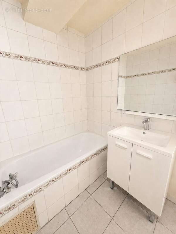 Appartement 43 m² à Charleville-Mezieres  - photo 3