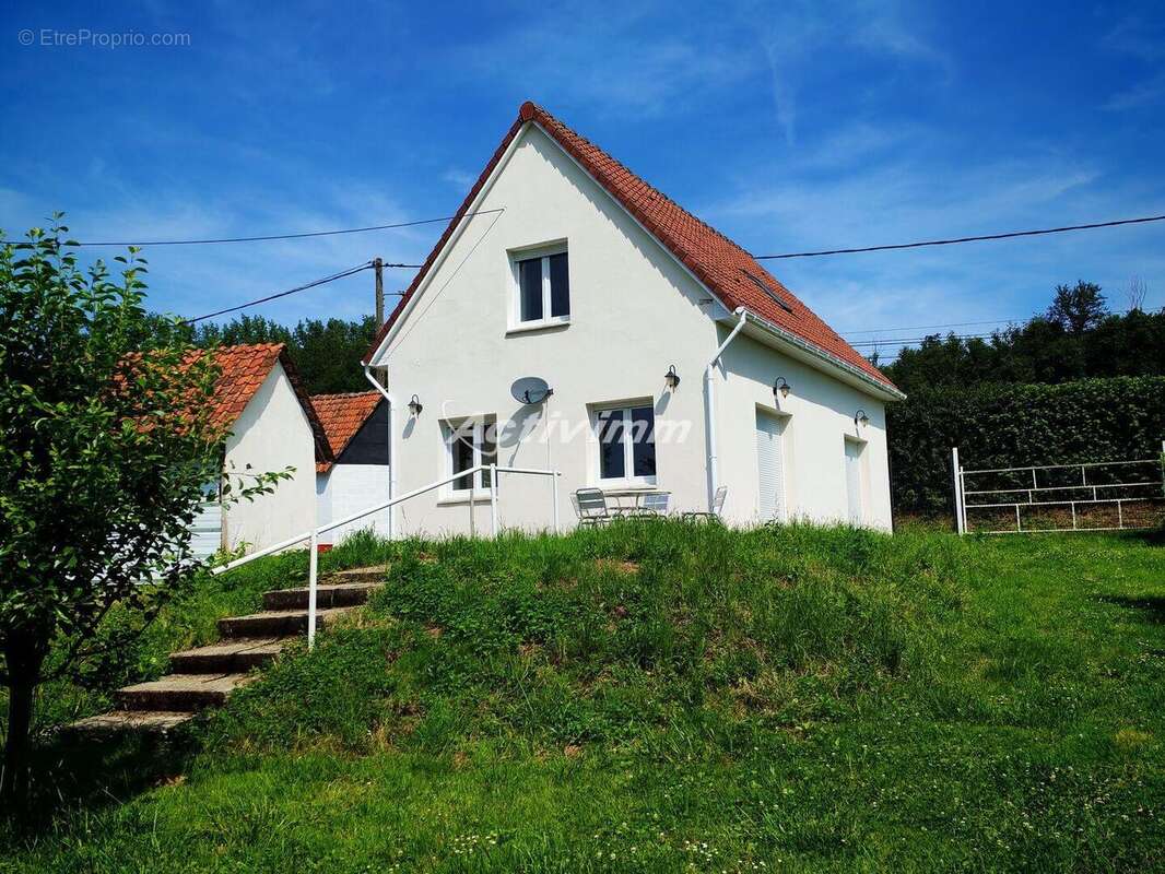 4254 15 - Maison à HESDIN