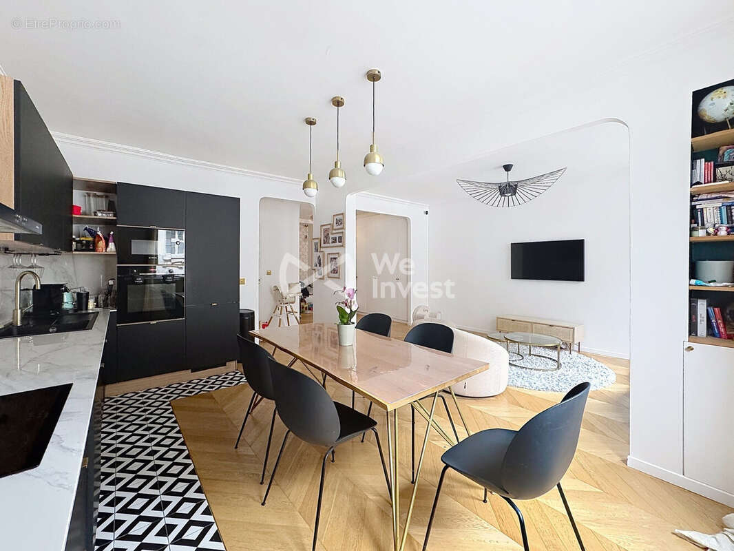 Appartement à PARIS-16E
