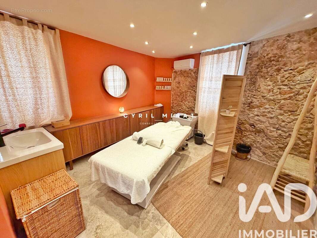 Photo 4 - Commerce à SANARY-SUR-MER