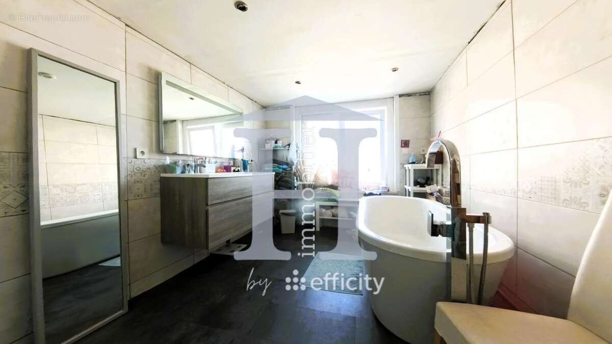 Maison 195 m² à Wahagnies  - photo 8