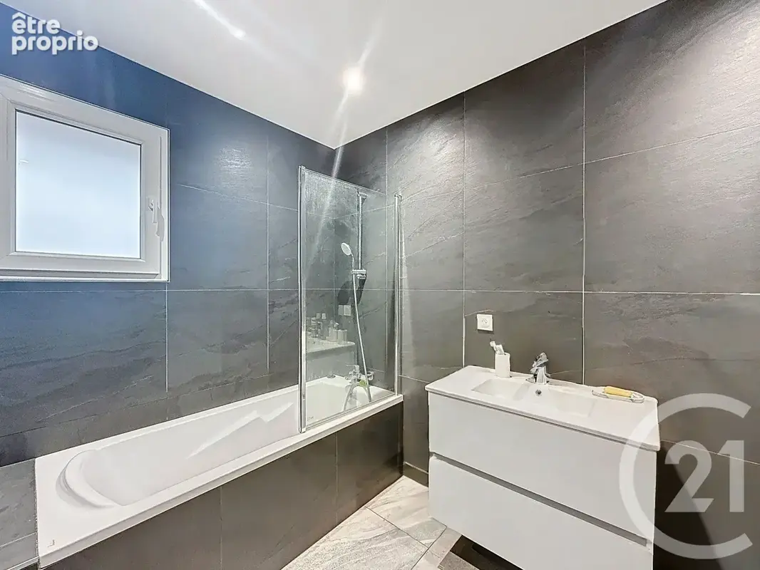 Maison 4 pièces 100 m² à vendre à Scionzier (74950) - photo 5