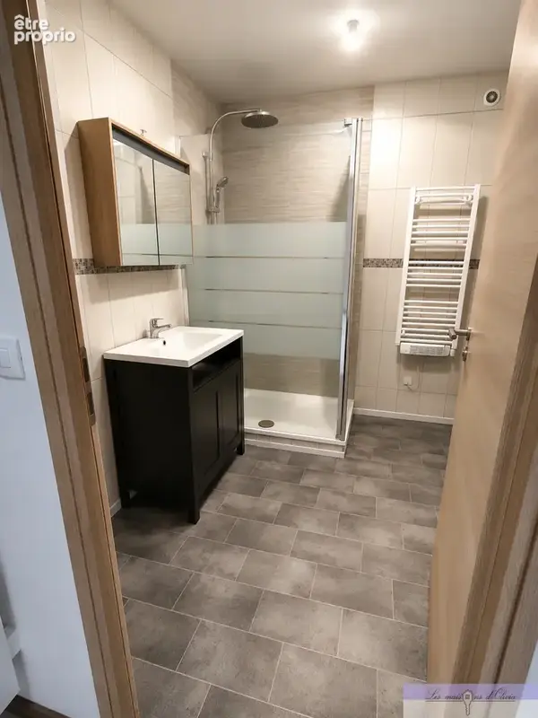 Dans une maison, 3 pièces 70m2  avec espace extérieur et stationnements  à Noiseau - photo 7