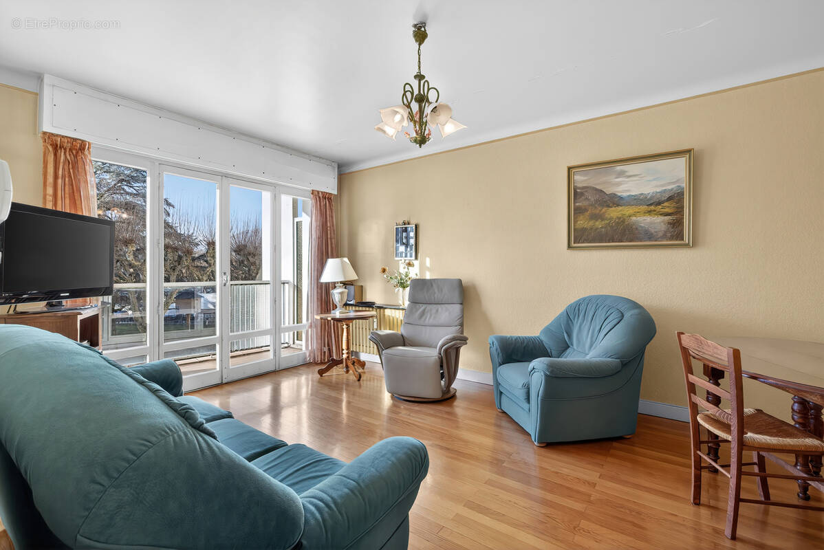 Appartement à AIX-LES-BAINS