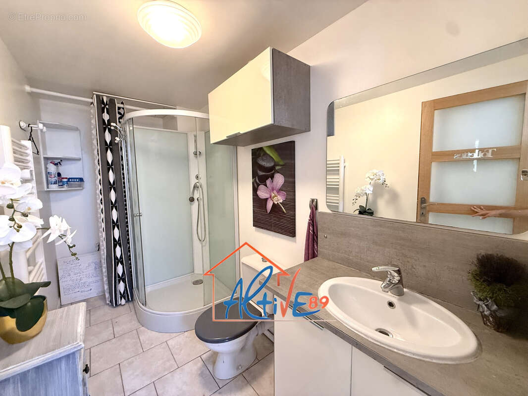 Maison divisée en deux logements   Idéal investissement ou projet familial à Valravillon - photo 9