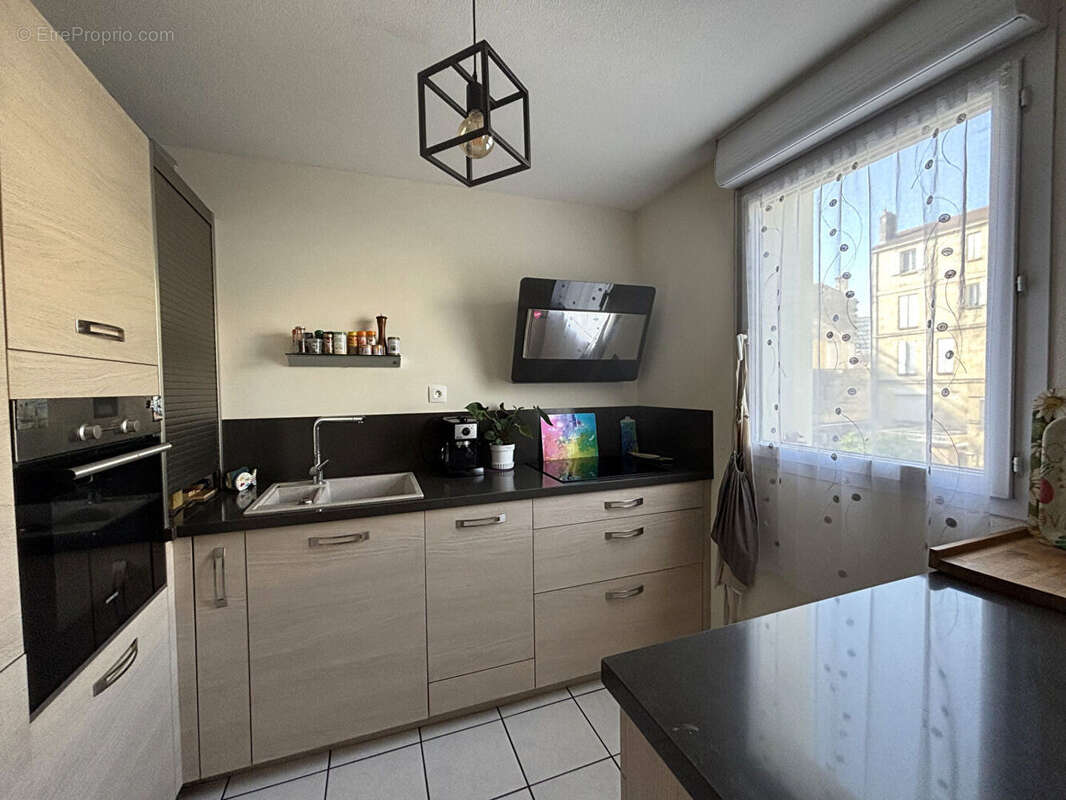 Gare de Bordeaux - Appartement T3 - photo 4
