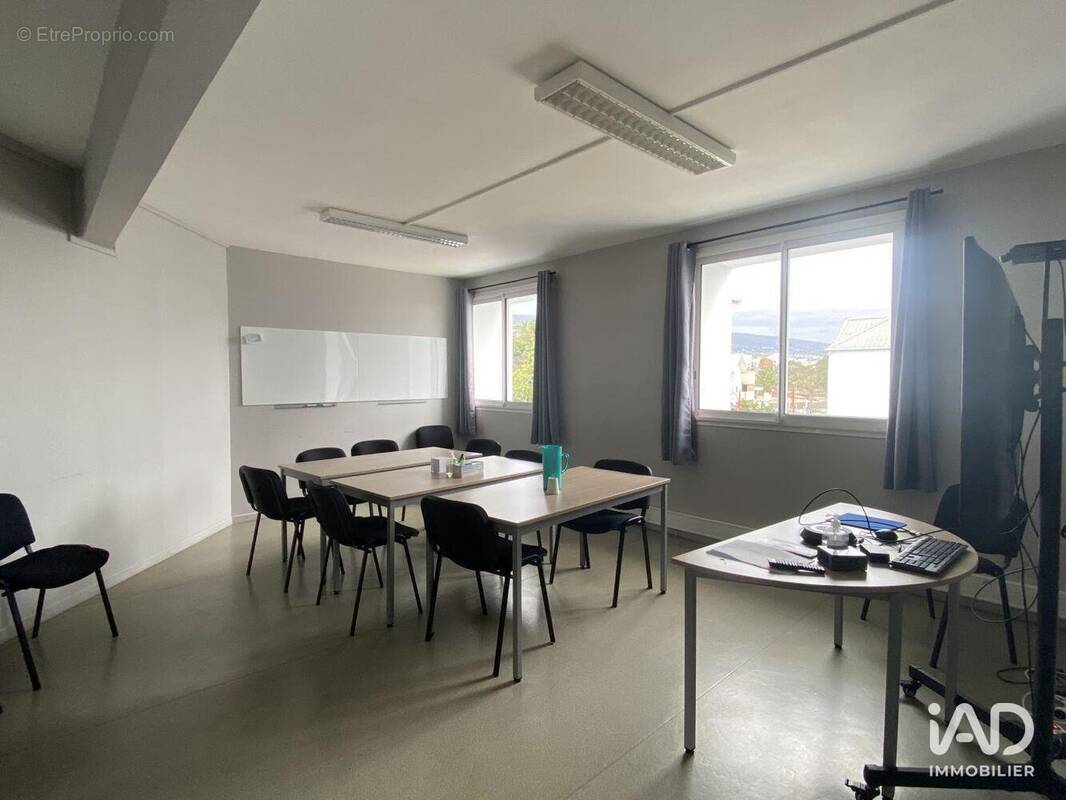 Photo 1 - Commerce à LA POSSESSION