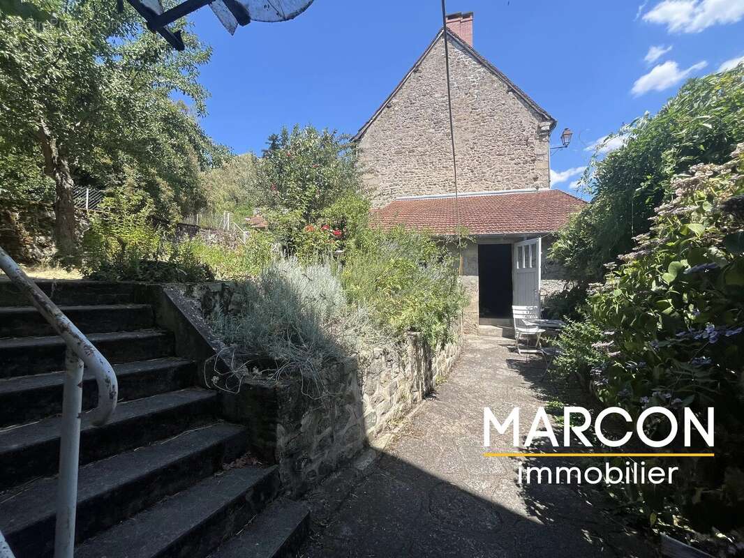 Maison 178 m² à Felletin  - photo 20