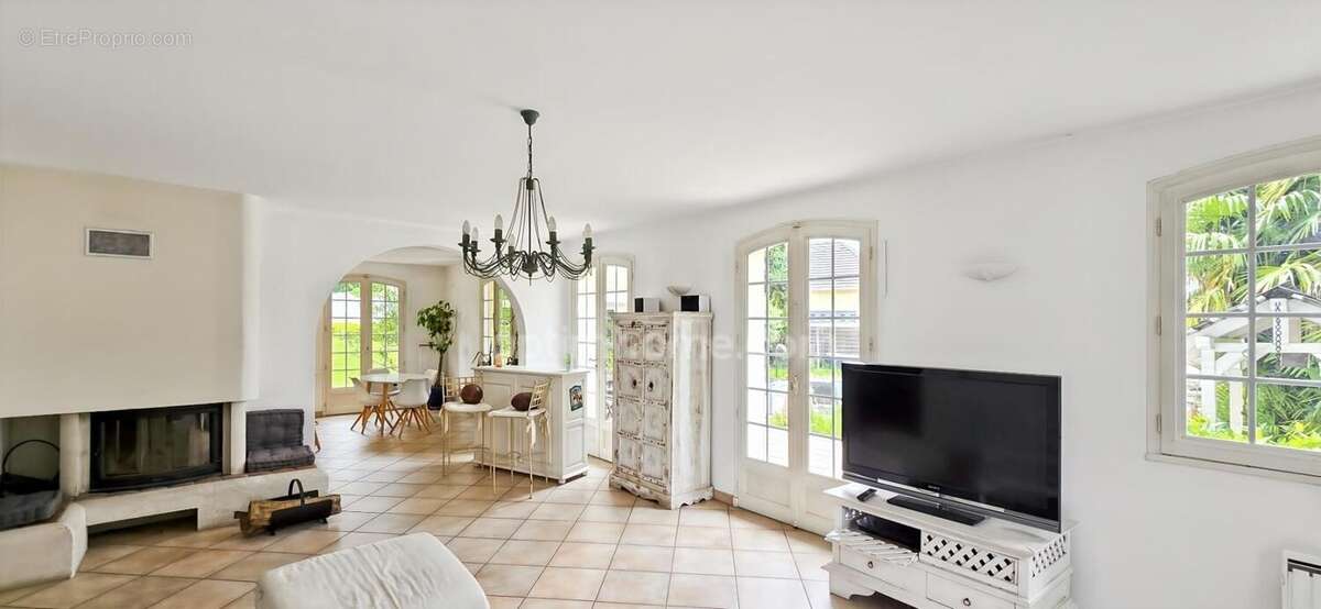 Maison à vendre 7 pièces BOSDARROS (64)Piscine, Vue Pyrénées et un logement indépendant! - photo 11