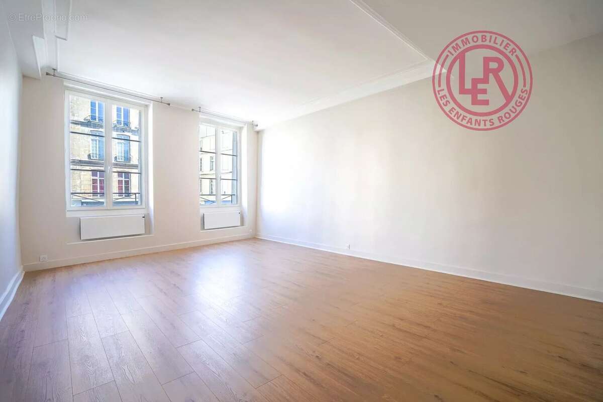 Appartement à PARIS-4E