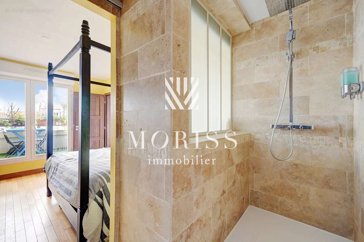 Appartement à PARIS-18E