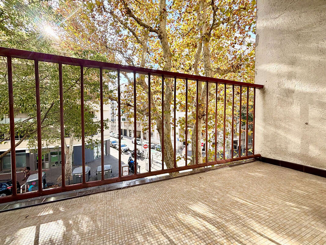 Appartement à MARSEILLE-5E