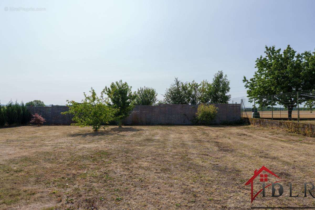Maison de Famille (225 m2) avec Salle de Jeux et Studio Indé - photo 10