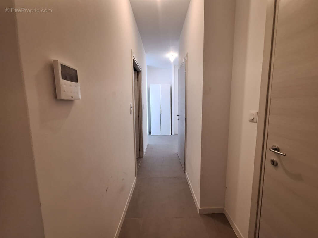 T3 récent de standing 60m2 route des Sanguinaires vue sur mer - photo 10