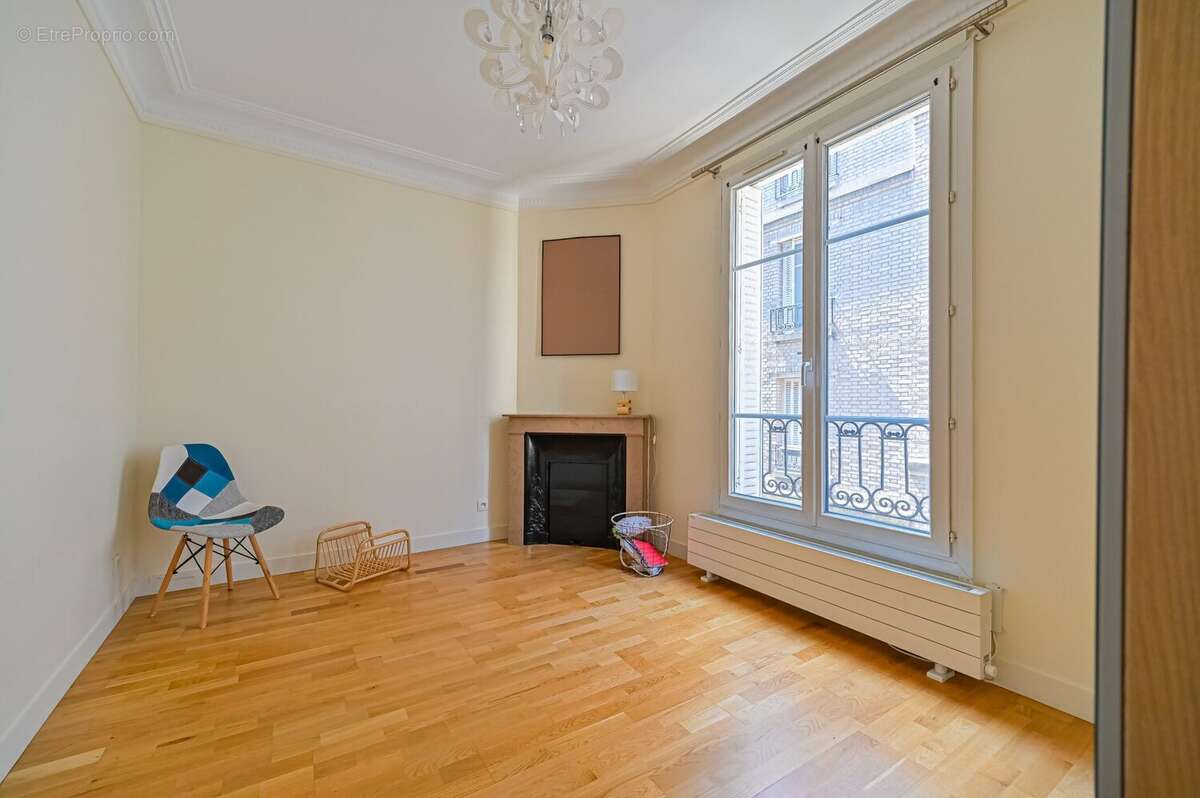 Appartement à PARIS-12E